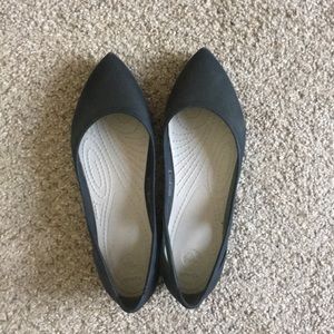 Crocs work flats size 7 - worn once ! COMFY!!